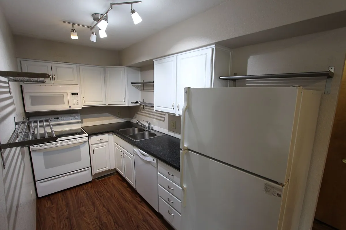 Building Photo - 5707 N Villa Cir #787