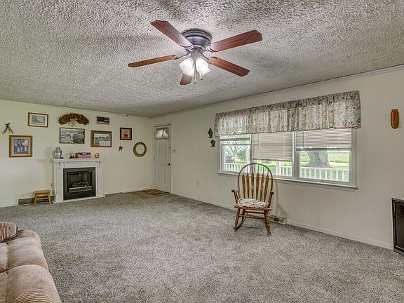 4th image of 3640 State Highway 562