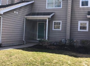 761 Robin Rd, Amherst, NY 14228