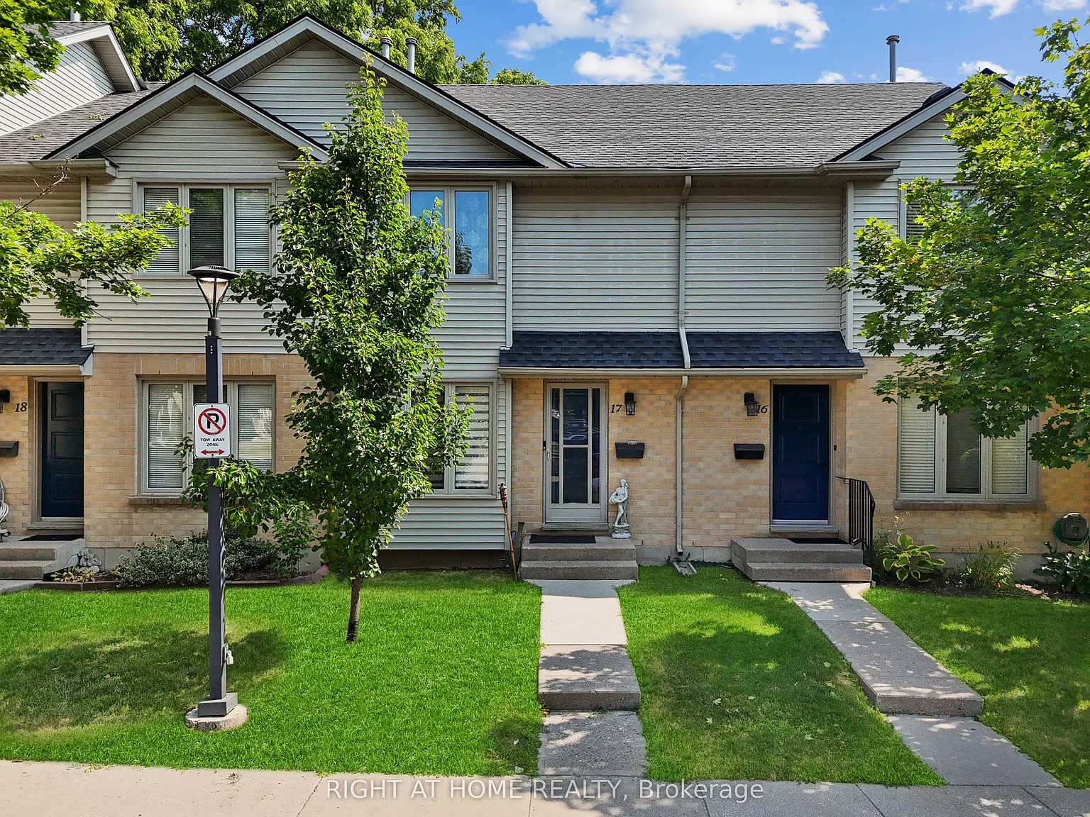 3 bed, $2,500 — Photo 1