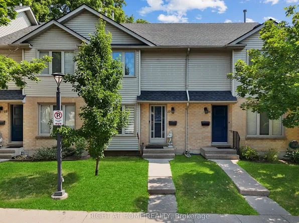 925 Lawson Rd #17, London, ON N6G 4X3