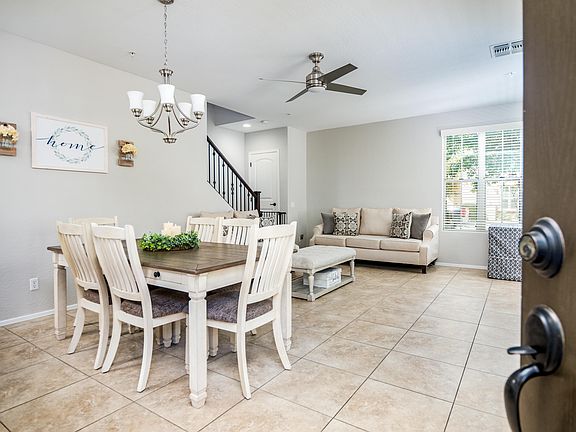 5th image of 4754 E Red Oak Ln Unit 102