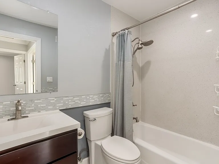 2297 Warfield Way #A — Photo 16
