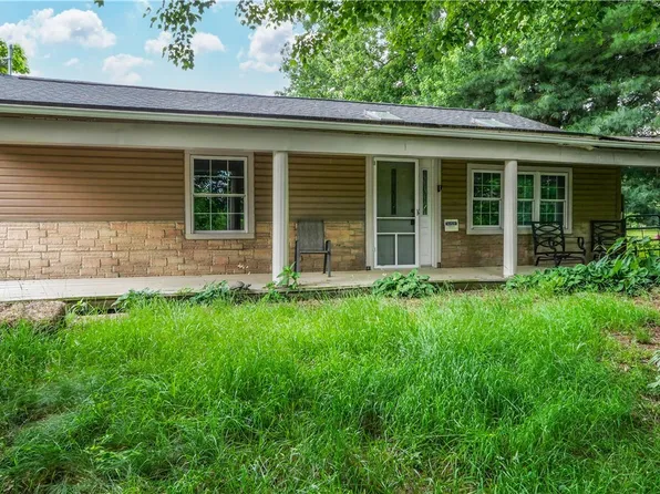 10432 State Route 303, Windham, OH 44288