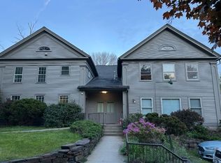 9 South St #B, Stockbridge, MA 01262