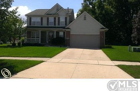 1943 Savannah Ln