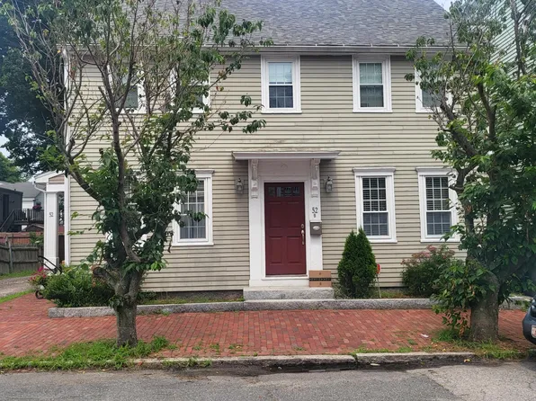 52 Washington St #A, Newburyport, MA 01950