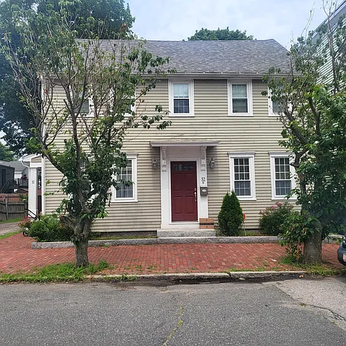 52 Washington St #A Photo 1