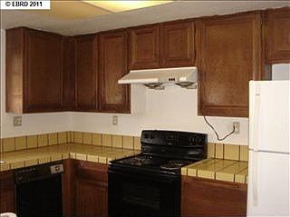 3rd image of 2591 El Portal Dr APT A