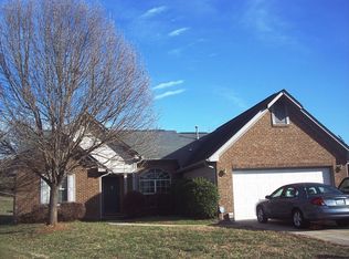 6823 Flat Creek Dr, Charlotte, NC 28277