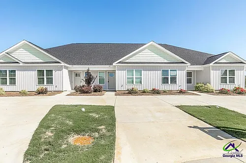 32 Ashford Way #704 Photo 1