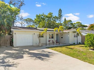 9016 Bay St NE, Saint Petersburg, FL, 33702