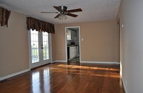 3rd image of 614 N Troutman St