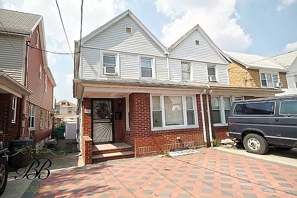 1st image of 1338 E 59th St