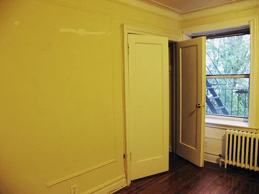 Rented by Chris Stewart, LREB | media 25