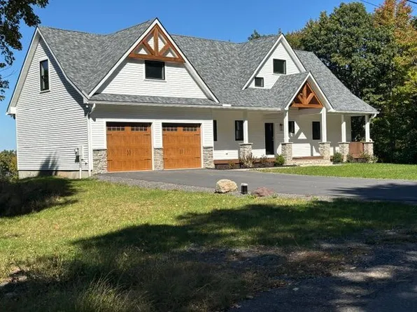 135 Bella Vista Dr, Mountain Top, PA 18707