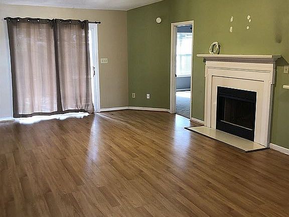 5th image of 127 Saddlehorn Dr