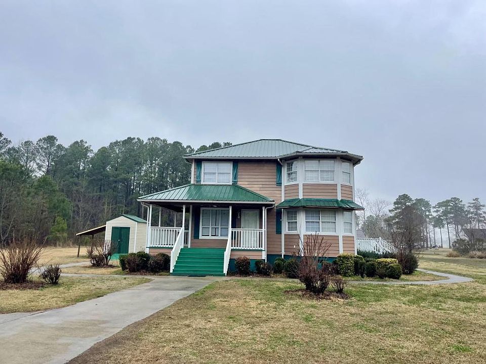 1st image of 100 Pine Forest Dr