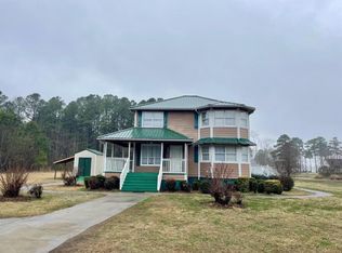 100 Pine Forest Dr, Maxton, NC 28364