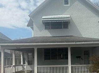 19 Thorn St, Carbondale, PA 18407