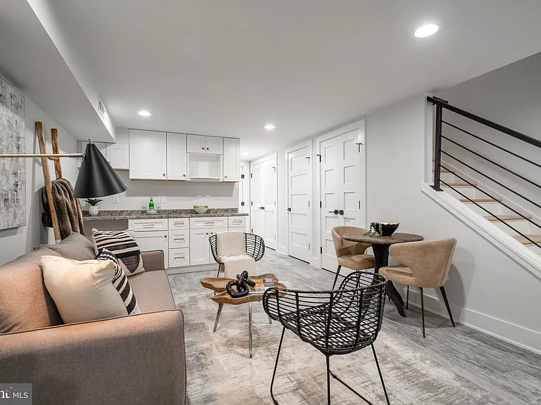 520 Irving St NW — Photo 31