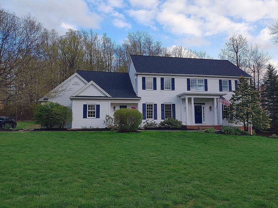 1st image of 404 Reserve Trl