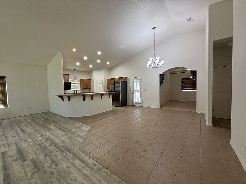 3 bed, 2.0 bath, $1,995 — Photo 4