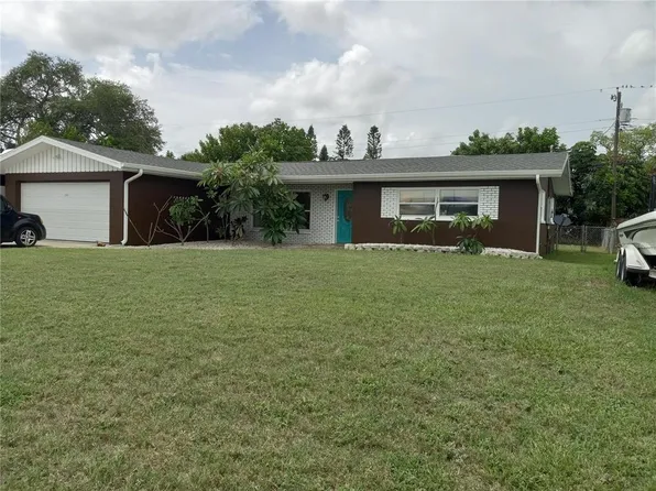 240 Regina Dr S, Largo, FL 33770