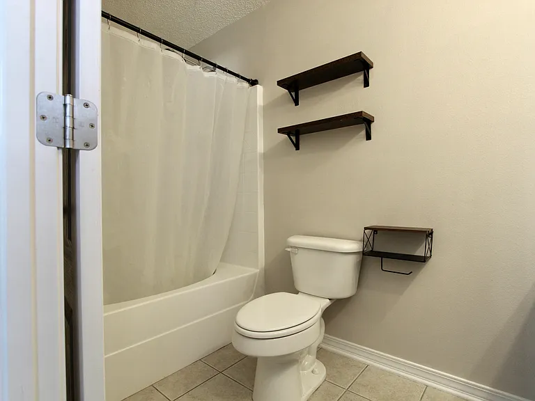 3151 Forrest Ave — Photo 25