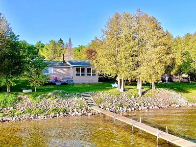 495 Sturgeon Bay Rd, Indian River, MI, 49749