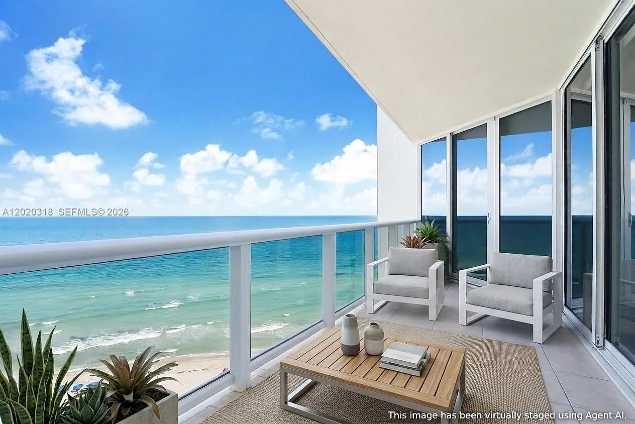 Ocean One Condo — Photo 1