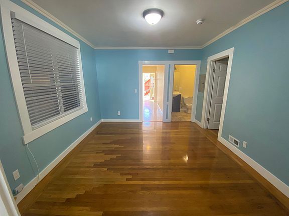 3rd image of 523 41st Ave