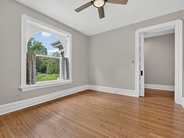 4325 Maryland Ave — Photo 13