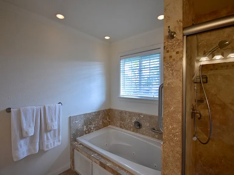 1294 Onioni St — Photo 13