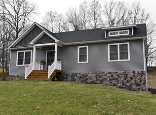 2 McNamara Dr, Campbell Hall, NY 10916