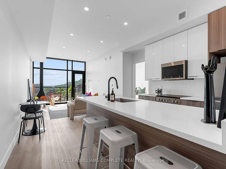 24 Augusta St #809 — Photo 5