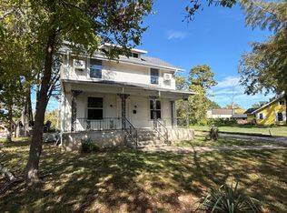 1033 E Commercial St, Springfield, MO 65803