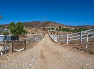 9555 Hierba Rd, Agua Dulce, CA 91390