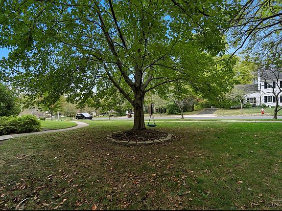 4th image of 1011 Brayton Ave