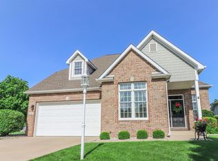 241 Marsh View Dr, Valparaiso, IN 46385