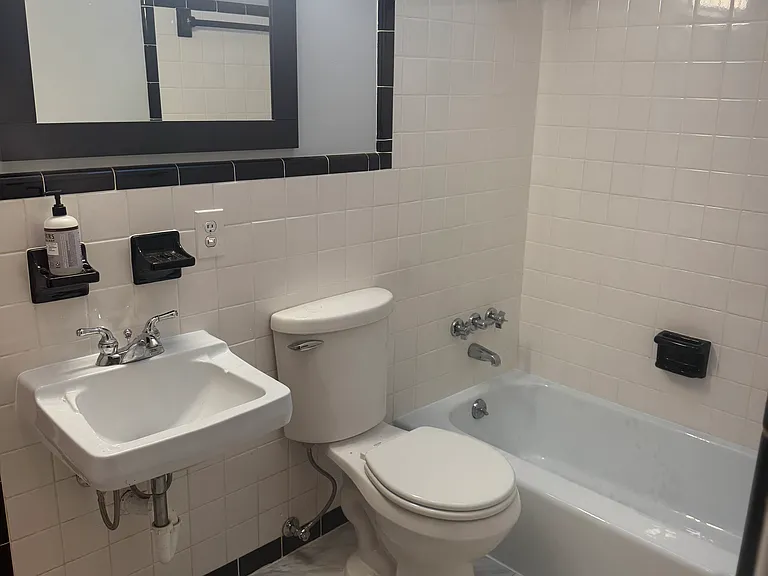 834 S Woodward Ave — Photo 14