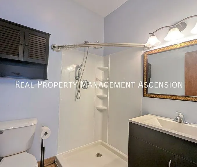 48 Douglas Dr — Photo 6