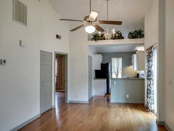 5th image of 2354 Benay Rd