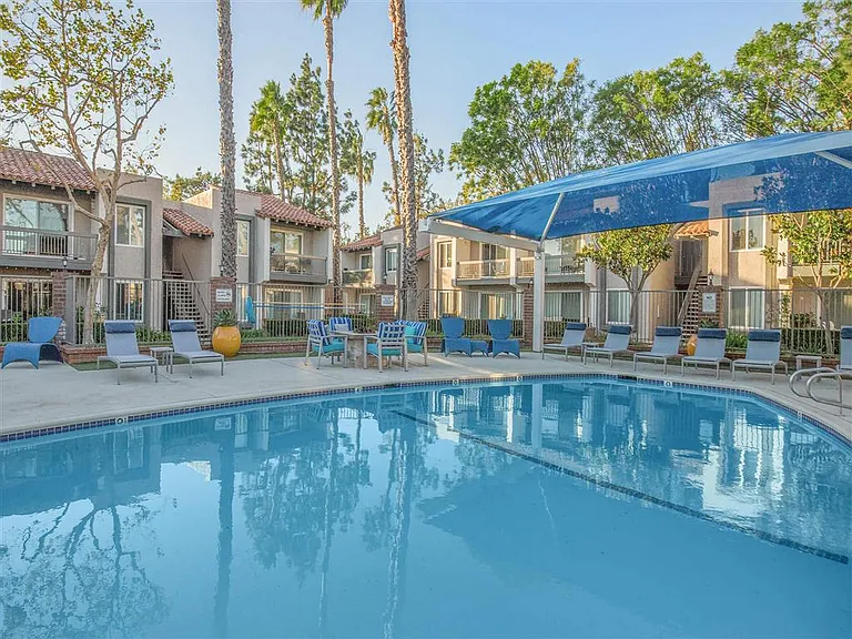 La Veta Grand Apartments — Photo 8
