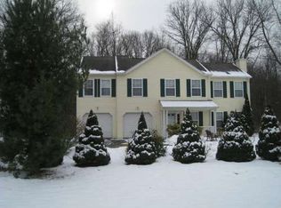 285 Simsbury Rd, West Hartford, CT 06117