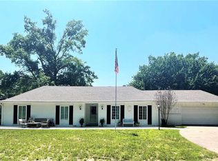 714 Red Oak Dr, Ponca City, OK 74604