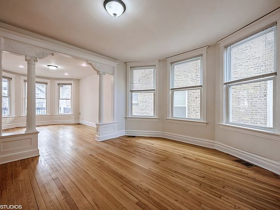 3rd image of 4436 N Saint Louis Ave #1