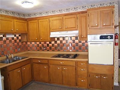 4th image of 5824 Kendon St