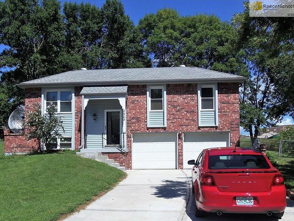 1st image of 2305 NW Kensington Ct