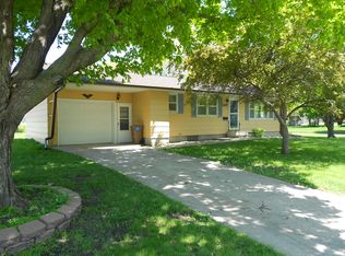 125 6th St, Rockwell City, IA 50579